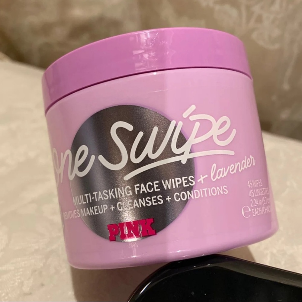 One Swipe Face Wipes